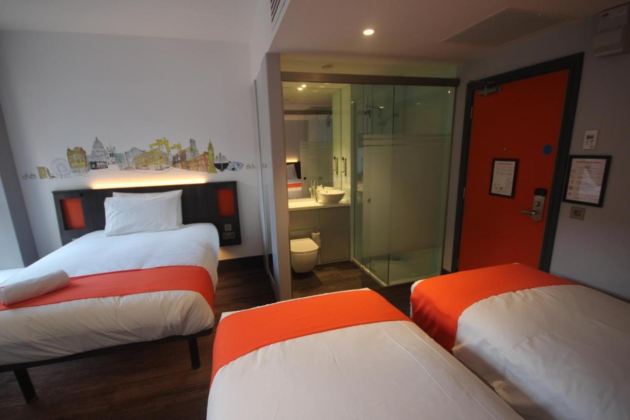 Easyhotel Belfast Exterior foto