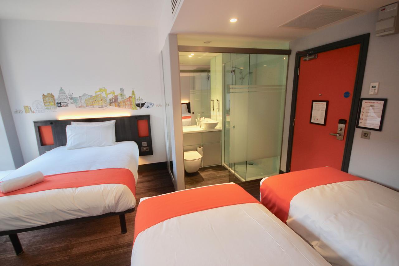 Easyhotel Belfast Exterior foto